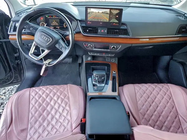 WA1BAAFY9M2115788 2021 AUDI Q5 - Image 8