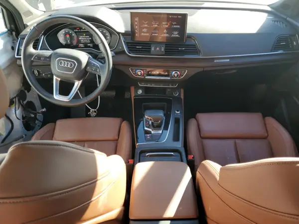 WA1BAAFY9M2117170 2021 AUDI Q5 - Image 8