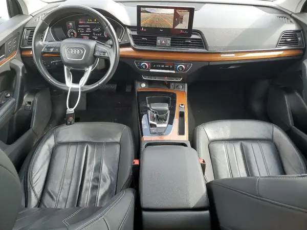 WA1BAAFY9M2127620 2021 AUDI Q5 - Image 8