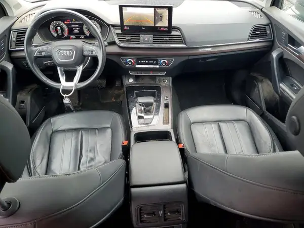 WA1BAAFY9M2130260 2021 AUDI Q5 - Image 8