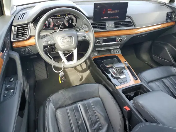 WA1BAAFY9M2133238 2021 AUDI Q5 - Image 8