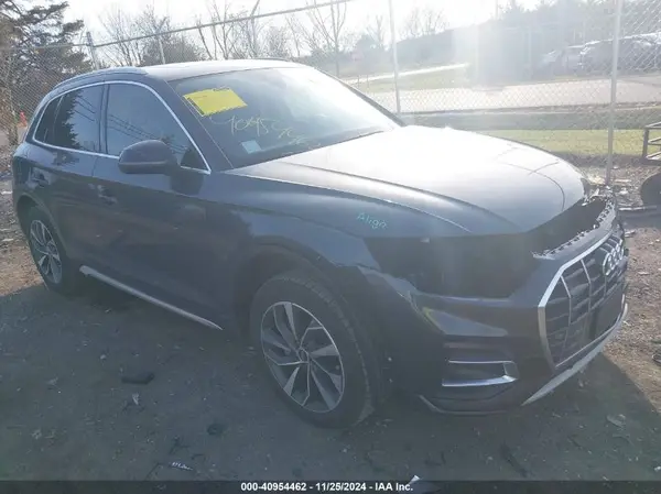WA1BAAFY9M2136916 2021 AUDI Q5 - Image 1
