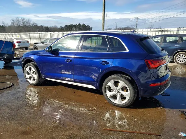 WA1BAAFY9M2138407 2021 AUDI Q5 - Image 2