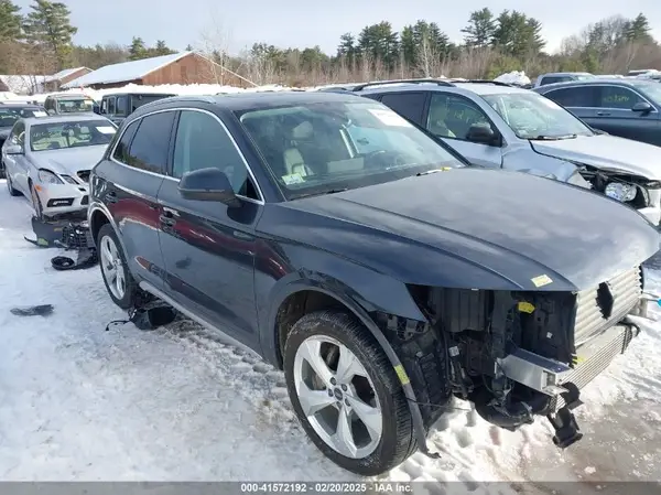 WA1BAAFYXM2010600 2021 AUDI Q5 - Image 1