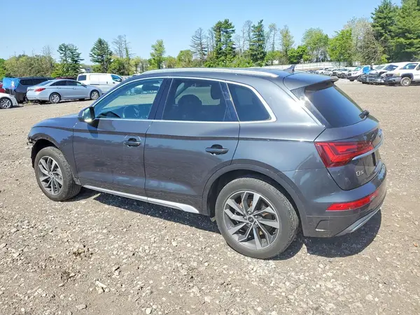WA1BAAFYXM2012976 2021 AUDI Q5 - Image 2