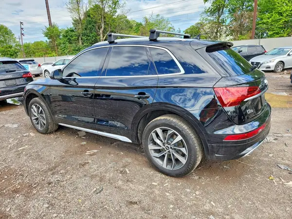 WA1BAAFYXM2014890 2021 AUDI Q5 - Image 2