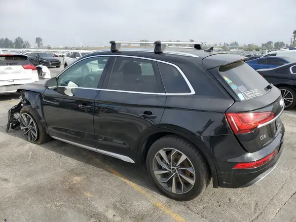 WA1BAAFYXM2017224 2021 AUDI Q5 - Image 2