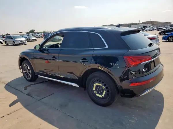 WA1BAAFYXM2017322 2021 AUDI Q5 - Image 2