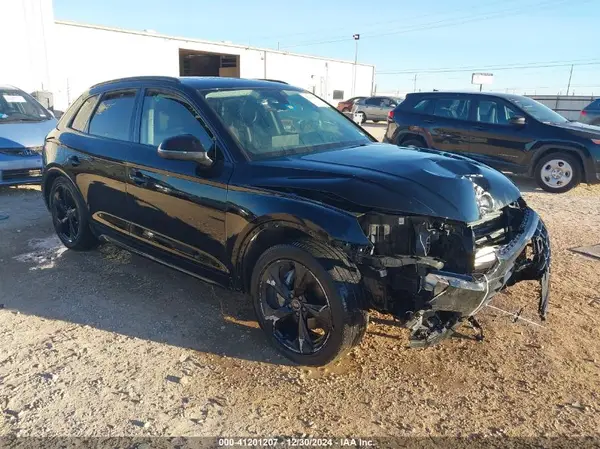 WA1BAAFYXM2020222 2021 AUDI Q5 - Image 1