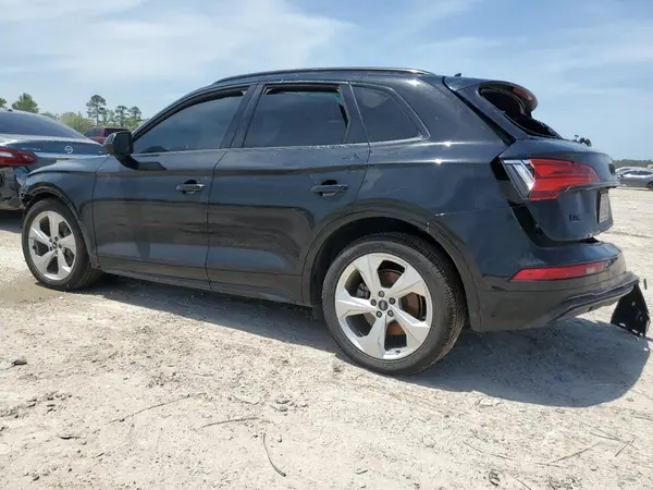 WA1BAAFYXM2032936 2021 AUDI Q5 - Image 2