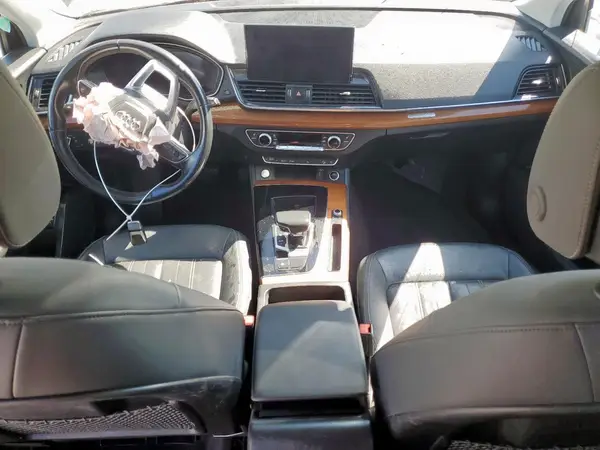 WA1BAAFYXM2103794 2021 AUDI Q5 - Image 8