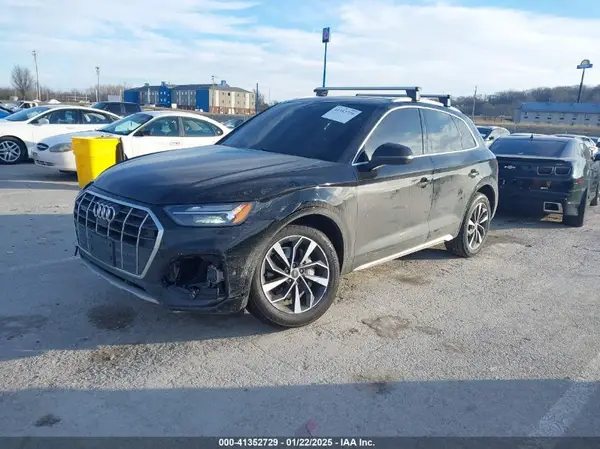 WA1BAAFYXM2112074 2021 AUDI Q5 - Image 2