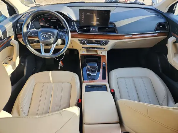 WA1BAAFYXM2118411 2021 AUDI Q5 - Image 8