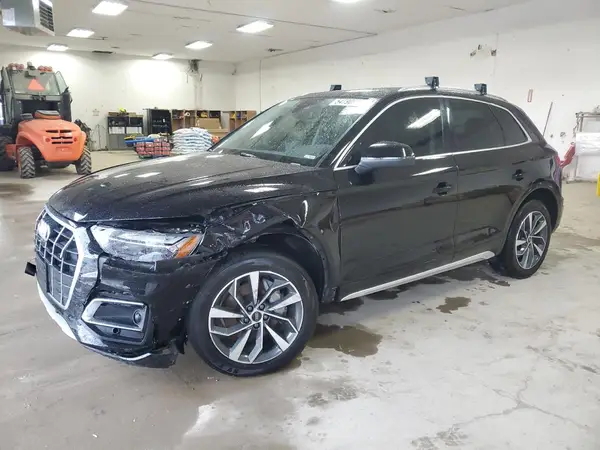 WA1BAAFYXM2124869 2021 AUDI Q5 - Image 1