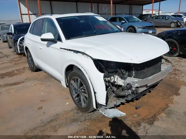WA1BAAFYXM2125942 2021 AUDI Q5 - Image 1