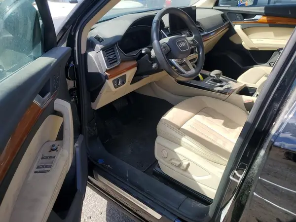 WA1BAAFYXM2127917 2021 AUDI Q5 - Image 8