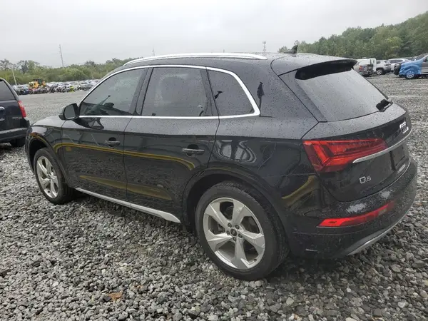 WA1BAAFYXM2135872 2021 AUDI Q5 - Image 2