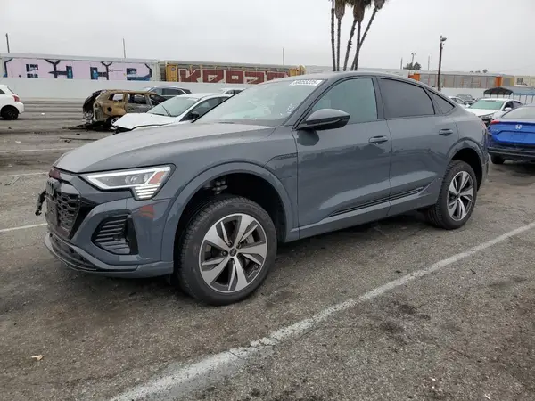WA1BAAGE4RB031115 2024 AUDI Q8 - Image 1