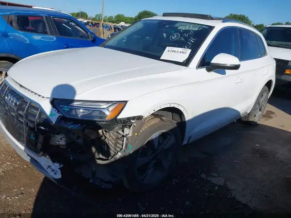 WA1BBAFY0N2078094 2022 AUDI Q5 - Image 2