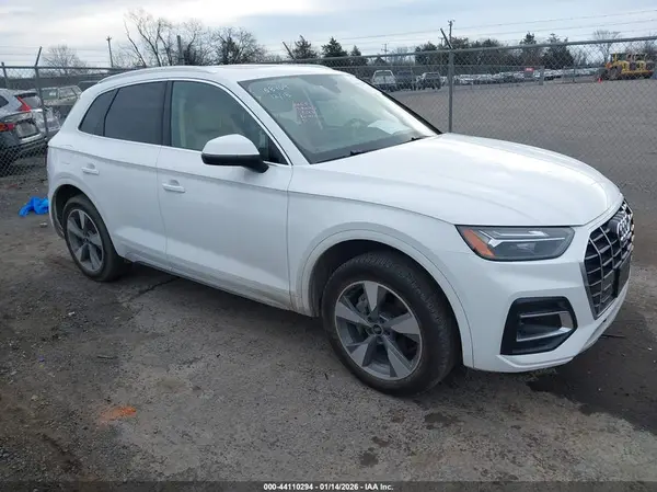 WA1BBAFY1N2083675 2022 AUDI Q5 - Image 1