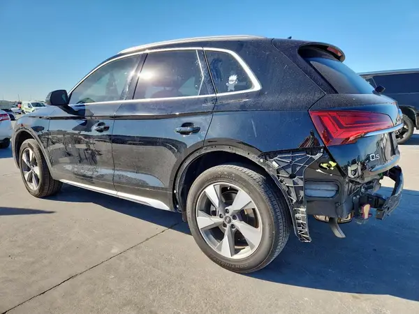 WA1BBAFY1N2129215 2022 AUDI Q5 - Image 2