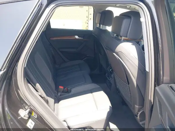 WA1BBAFY2R2142951 2024 AUDI Q5 - Image 8