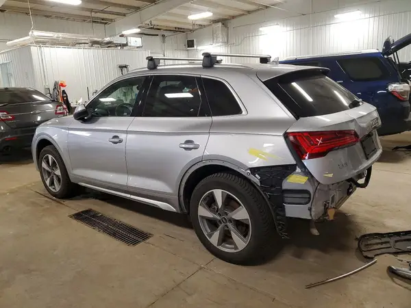 WA1BBAFY3N2136070 2022 AUDI Q5 - Image 2