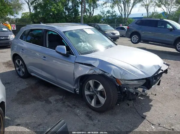 WA1BBAFY3S2027183 2025 AUDI Q5 - Image 1