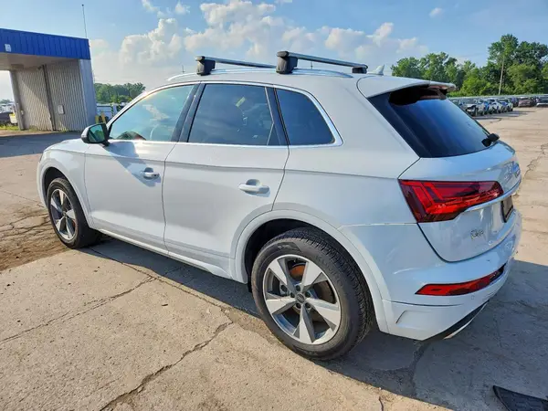 WA1BBAFY4S2032974 2025 AUDI Q5 - Image 2