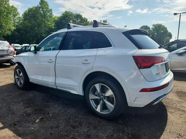 WA1BBAFY8R2043566 2024 AUDI Q5 - Image 2