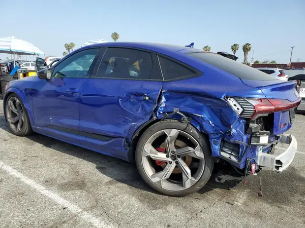 WA1BCBGE7RB038754 2024 AUDI SQ8 - Image 2