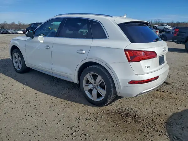 WA1BNAFY0J2007561 2018 AUDI Q5 - Image 2