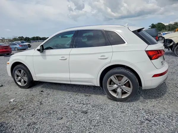 WA1BNAFY0J2011741 2018 AUDI Q5 - Image 2