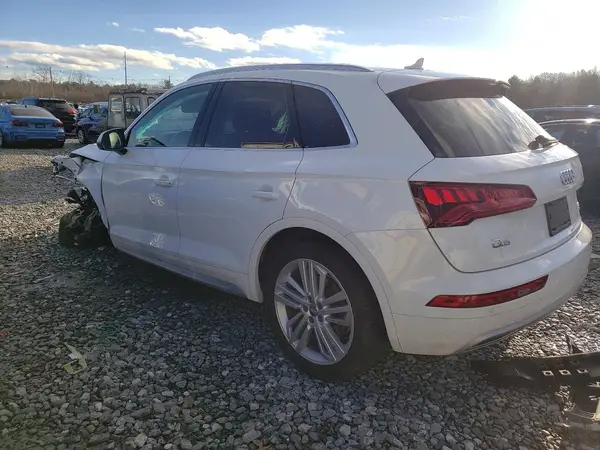 WA1BNAFY0J2017281 2018 AUDI Q5 - Image 2