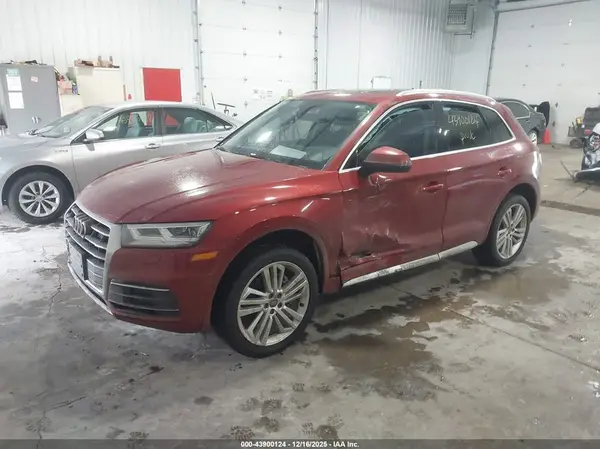 WA1BNAFY0J2024599 2018 AUDI Q5 - Image 2