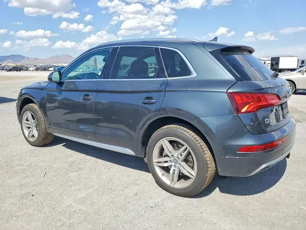 WA1BNAFY0J2052855 2018 AUDI Q5 - Image 2