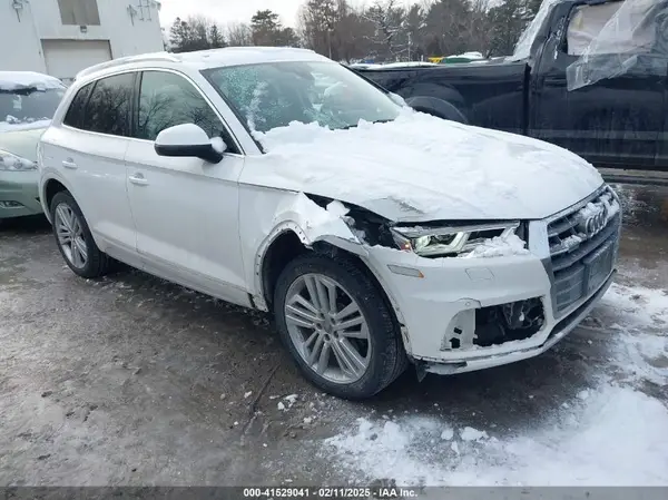 WA1BNAFY0J2062379 2018 AUDI Q5 - Image 1
