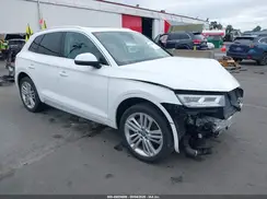 WA1BNAFY0J2084012 2018 AUDI Q5