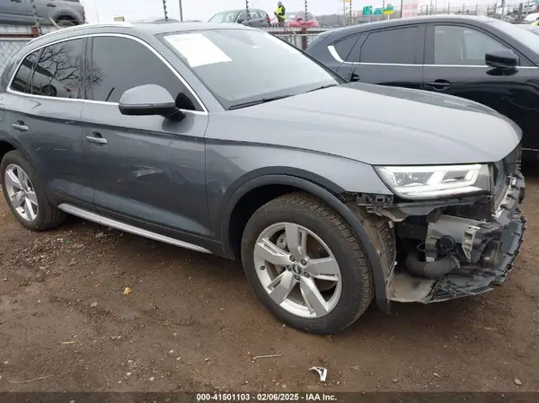 WA1BNAFY0J2089422 2018 AUDI Q5 - Image 1