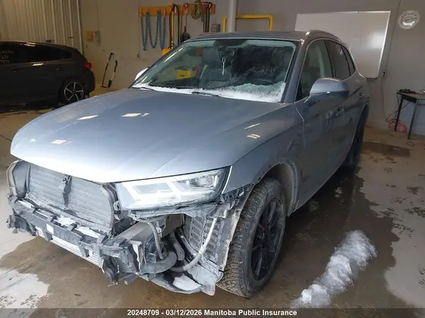 WA1BNAFY0J2090067 2018 AUDI Q5 - Image 2