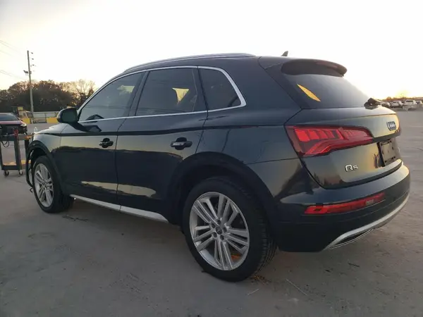 WA1BNAFY0J2092711 2018 AUDI Q5 - Image 2