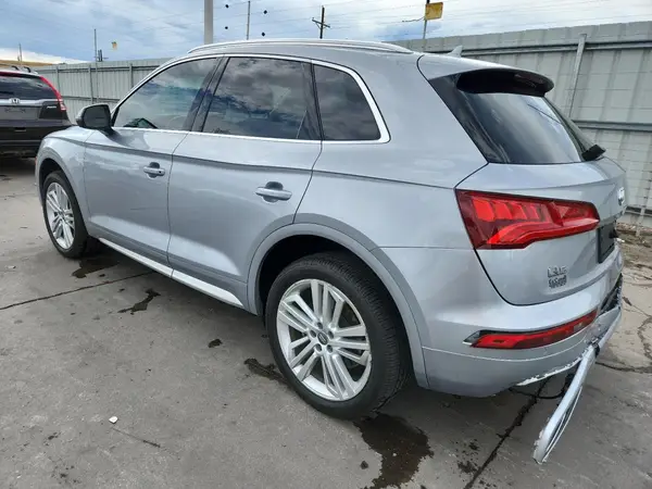WA1BNAFY0J2097083 2018 AUDI Q5 - Image 2