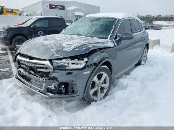 WA1BNAFY0J2111001 2018 AUDI Q5 - Image 2