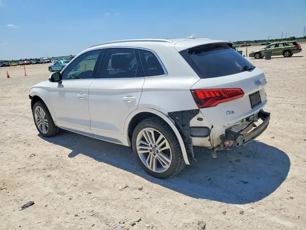 WA1BNAFY0J2137937 2018 AUDI Q5 - Image 2