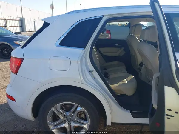 WA1BNAFY0J2139249 2018 AUDI Q5 - Image 8
