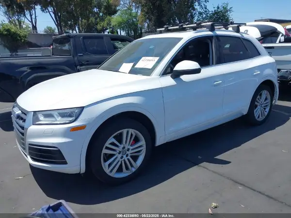 WA1BNAFY0J2205976 2018 AUDI Q5 - Image 2