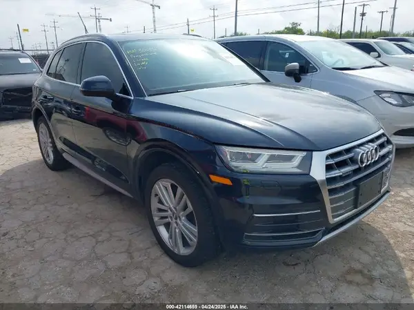 WA1BNAFY0J2211423 2018 AUDI Q5 - Image 1