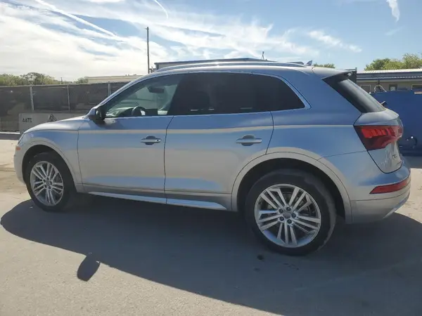 WA1BNAFY0J2223247 2018 AUDI Q5 - Image 2