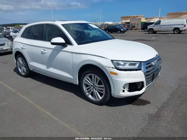 WA1BNAFY0J2239383 2018 AUDI Q5 - Image 1