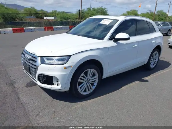 WA1BNAFY0J2239383 2018 AUDI Q5 - Image 2